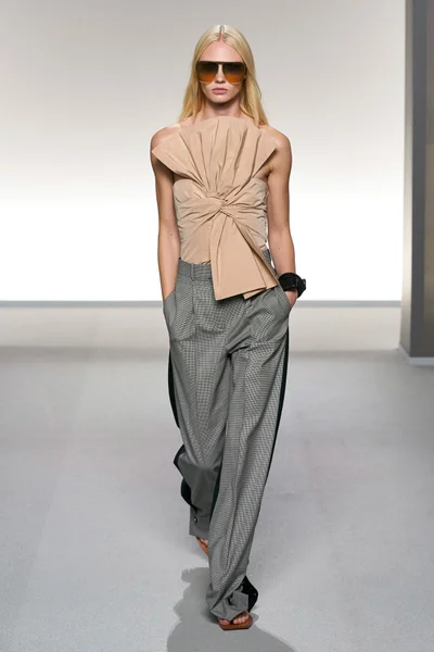 Look 2